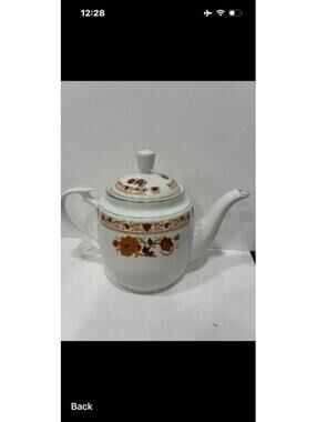 Cathay vintage floral teapot